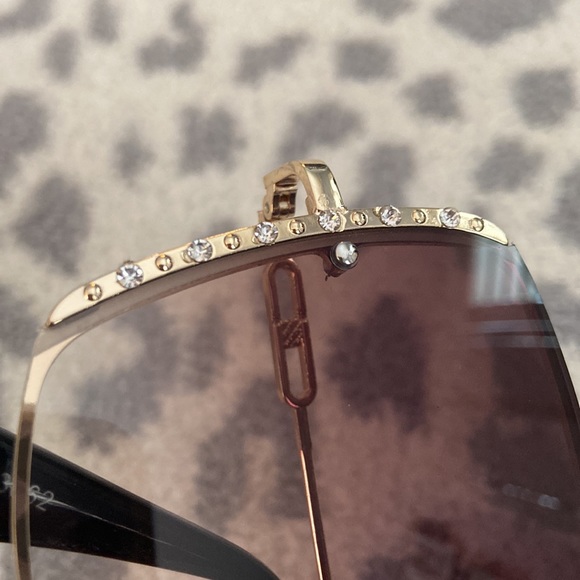 Square embellished fashion sunglasses - Picture 3 of 4